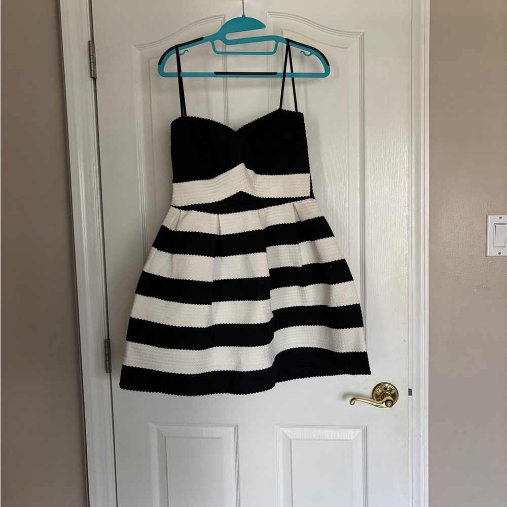 B Darlin Monochrome Textured Dress